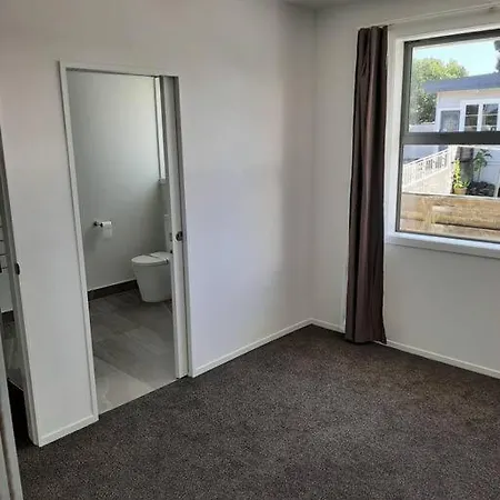 Entire House - Brand New 2 Bedroom House Lower Hutt Exterior photo