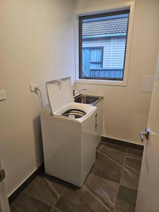 Entire House - Brand New 2 Bedroom House Lower Hutt